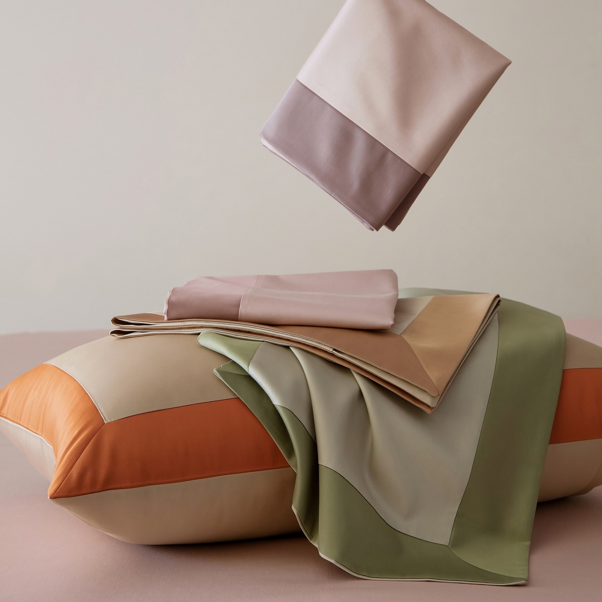 91家纺网 家纺一手货源 找家纺 EH家居 2026新款轻奢长绒棉全棉纯棉四件套--流金岁月 组合图仅供展示-不可下单