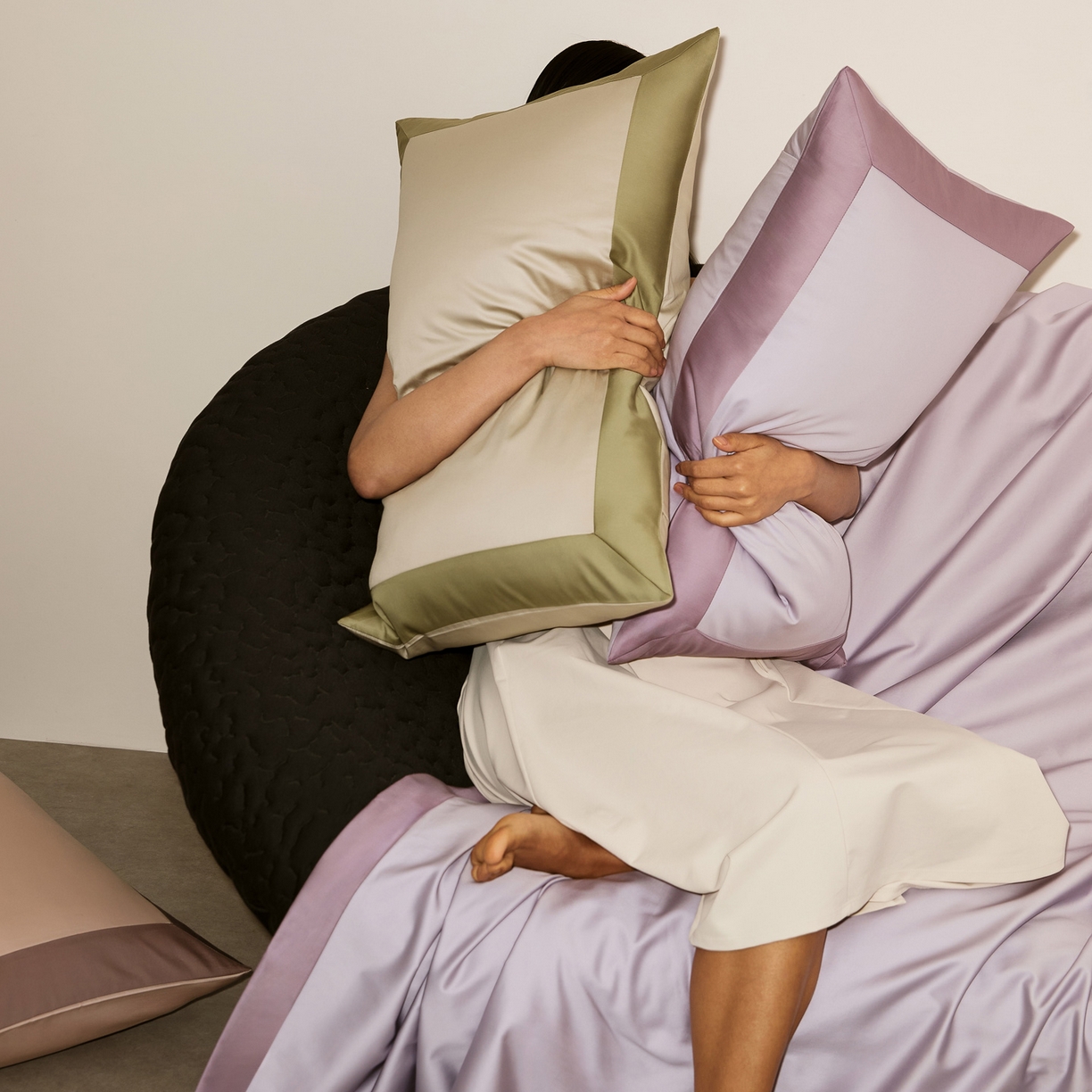 91家纺网 家纺一手货源 找家纺 EH家居 2026新款轻奢长绒棉全棉纯棉四件套--流金岁月 模特组合图仅供展示-不可下单