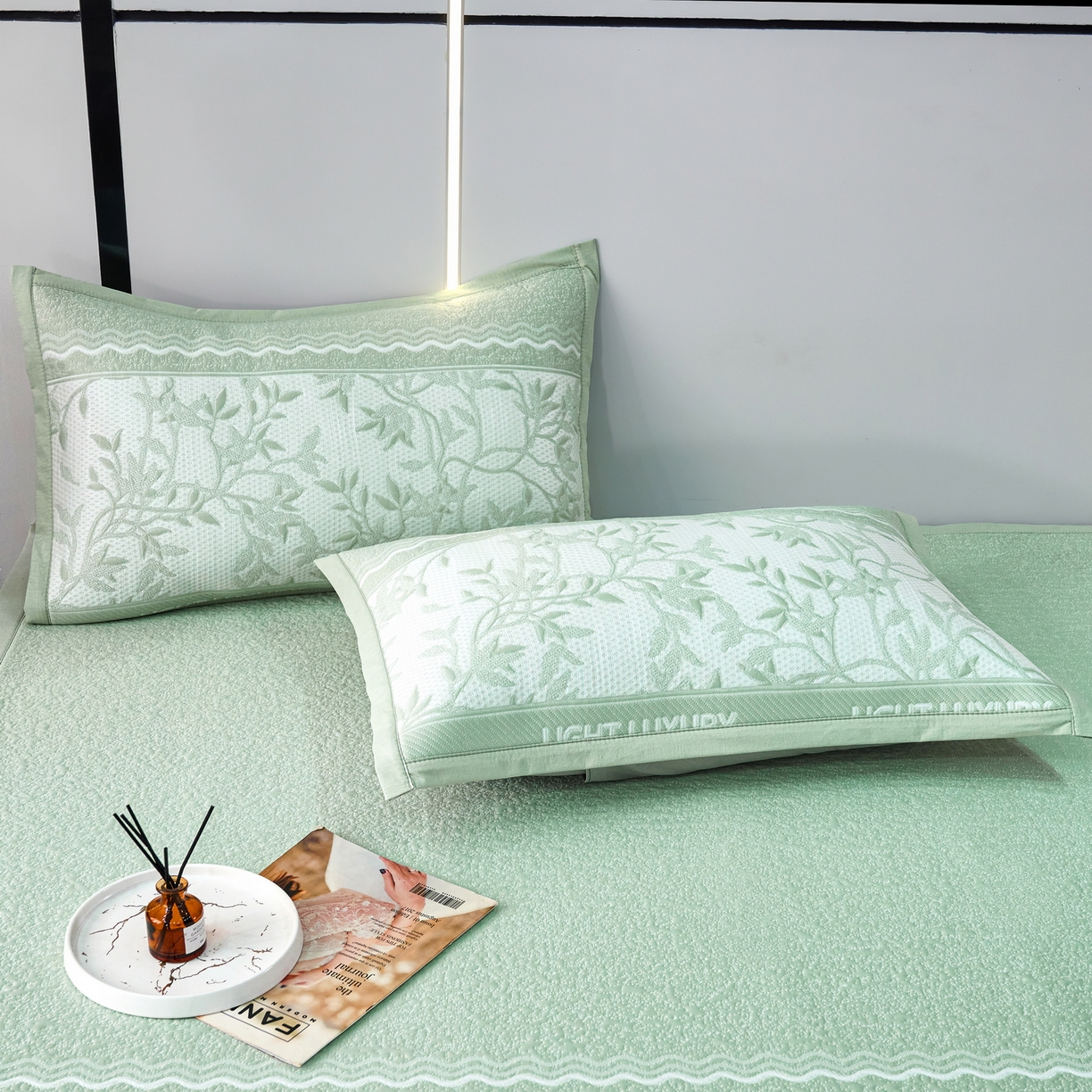 91家纺网 家纺一手货源 找家纺 雅诗帛 2026新款提花PE凉感冰丝席三件套 风景-直角绿