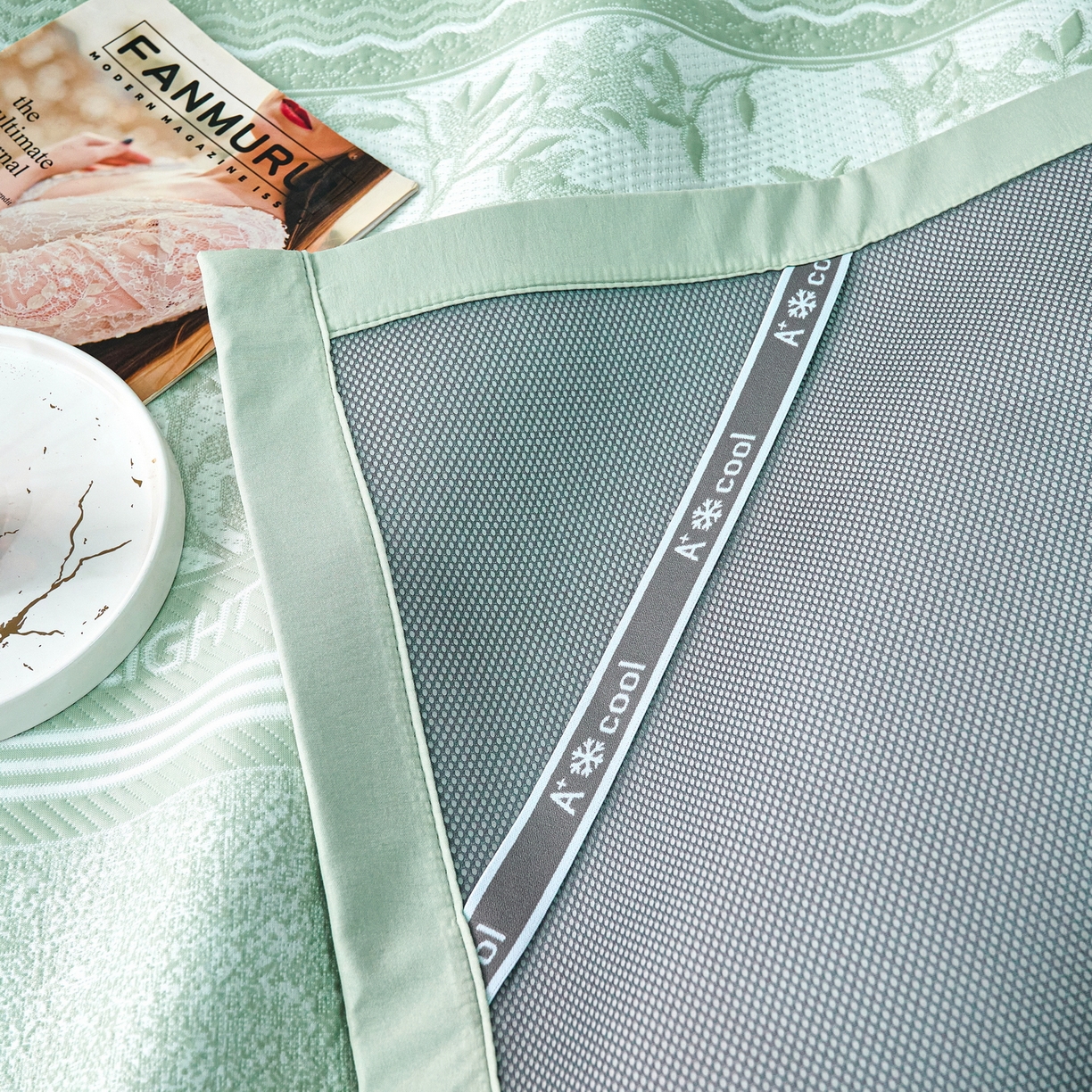 91家纺网 家纺一手货源 找家纺 雅诗帛 2026新款提花PE凉感冰丝席三件套 风景-直角绿