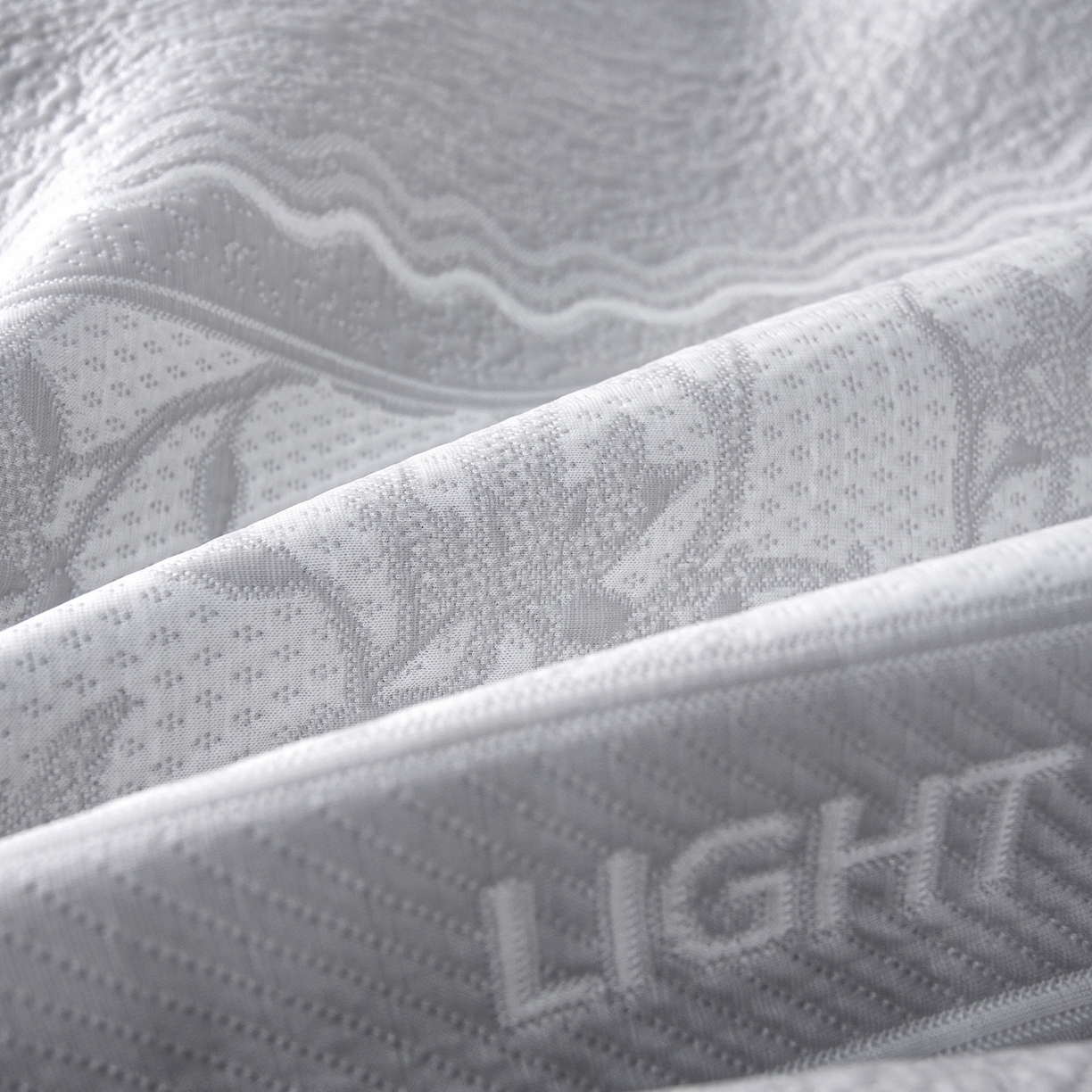 91家纺网 家纺一手货源 找家纺 雅诗帛 2026新款提花PE凉感冰丝席三件套 风景-床笠灰