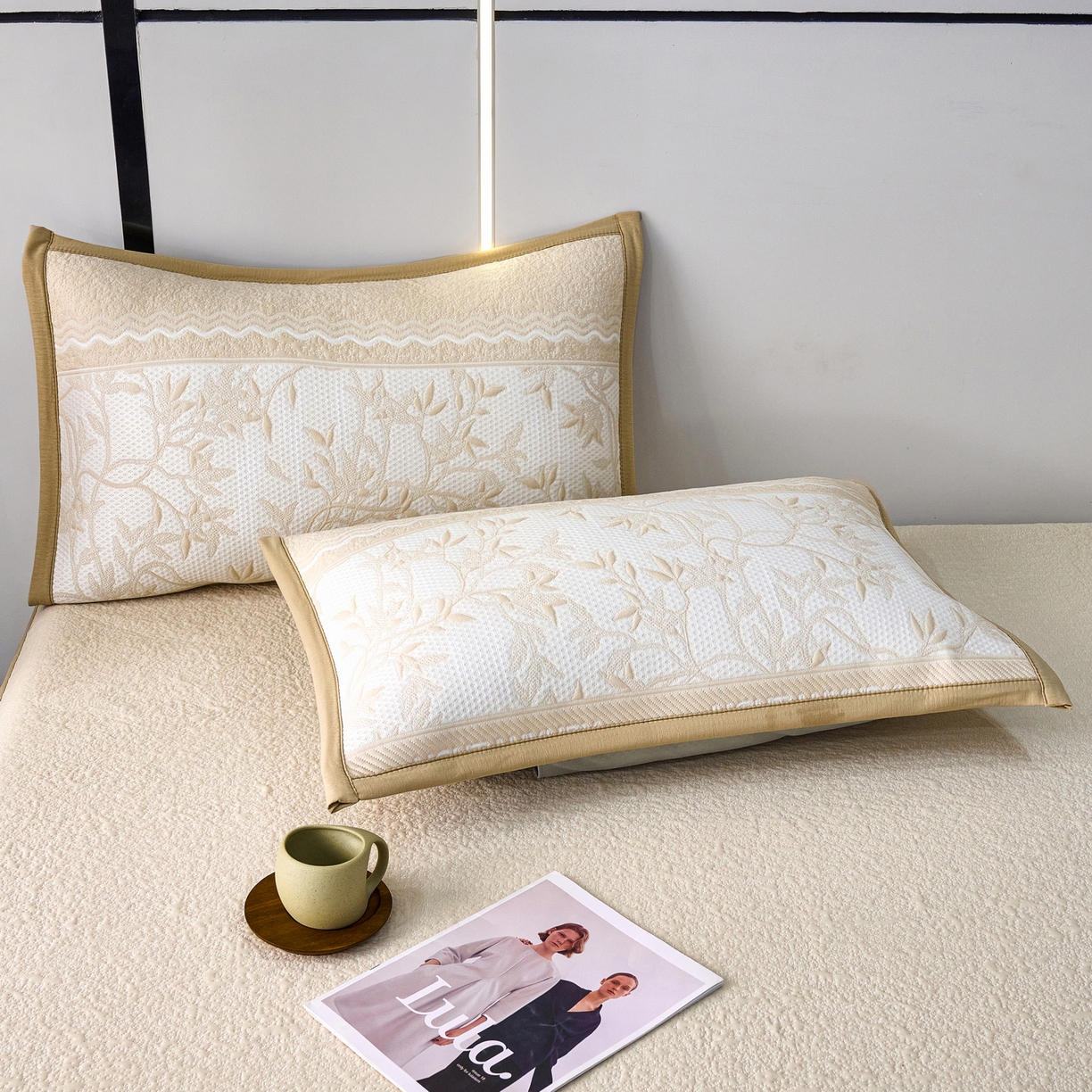 91家纺网 家纺一手货源 找家纺 雅诗帛 2026新款提花PE凉感冰丝席三件套 风景-床笠咖