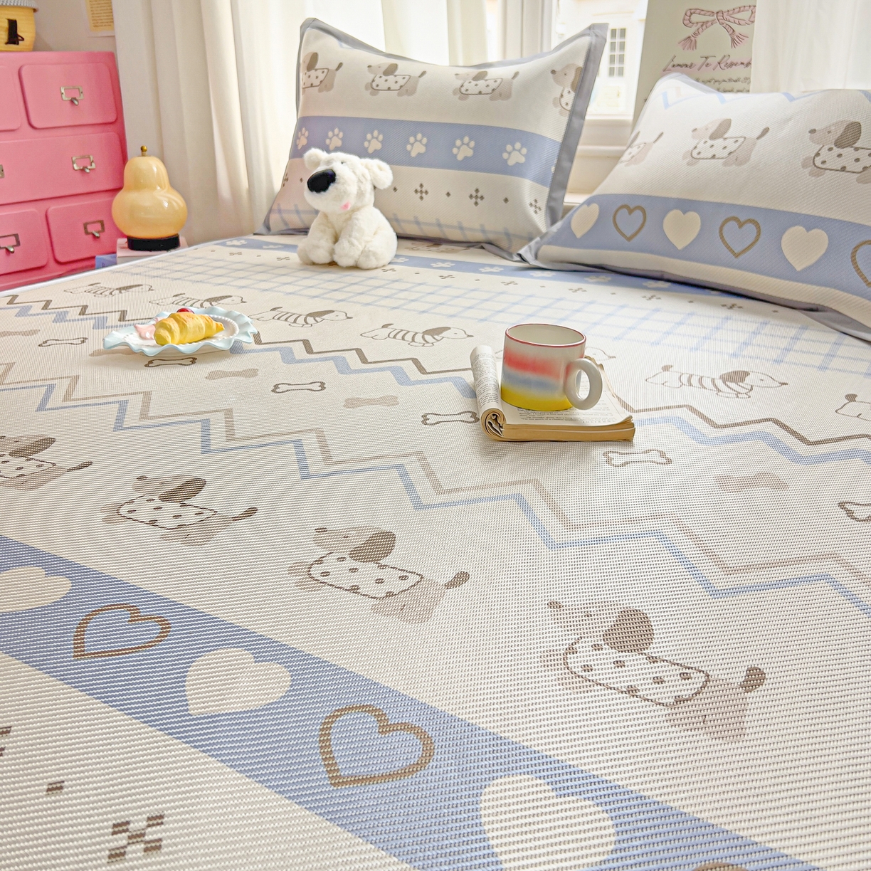 91家纺网 家纺一手货源 找家纺 川悦生活 2026新款时尚数码印花冰藤席 费尔岛小狗