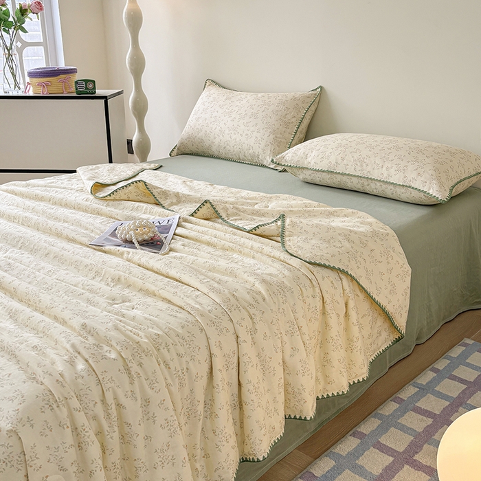 91家纺网 家纺一手货源 找家纺 爱她美家纺 2026新款A类全棉有氧双层纱大豆夏被夏凉被空调被四件套 春意