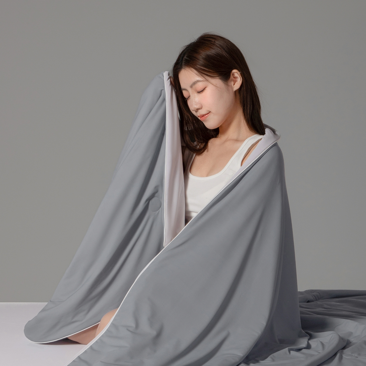 91家纺网 家纺一手货源 找家纺 寐眠 2026新款凉感纯色双拼夏被夏凉被空调被-风格一 暮灰静凉