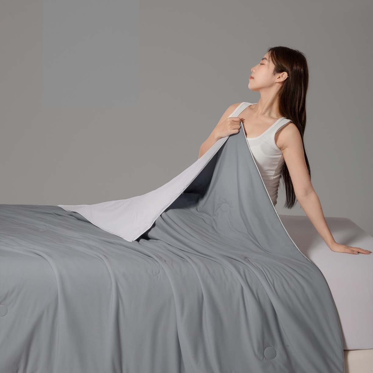 91家纺网 家纺一手货源 找家纺 寐眠 2026新款凉感纯色双拼夏被夏凉被空调被-风格一 暮灰静凉