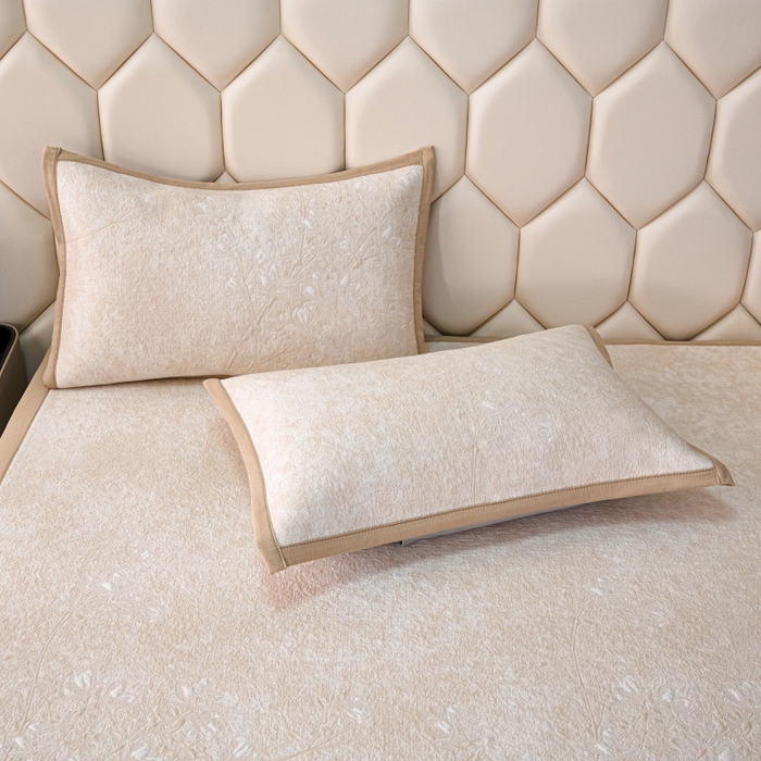 91家纺网 家纺一手货源 找家纺 雅诗帛 2026新款提花PE凉感冰丝席三件套 木兰-直角咖