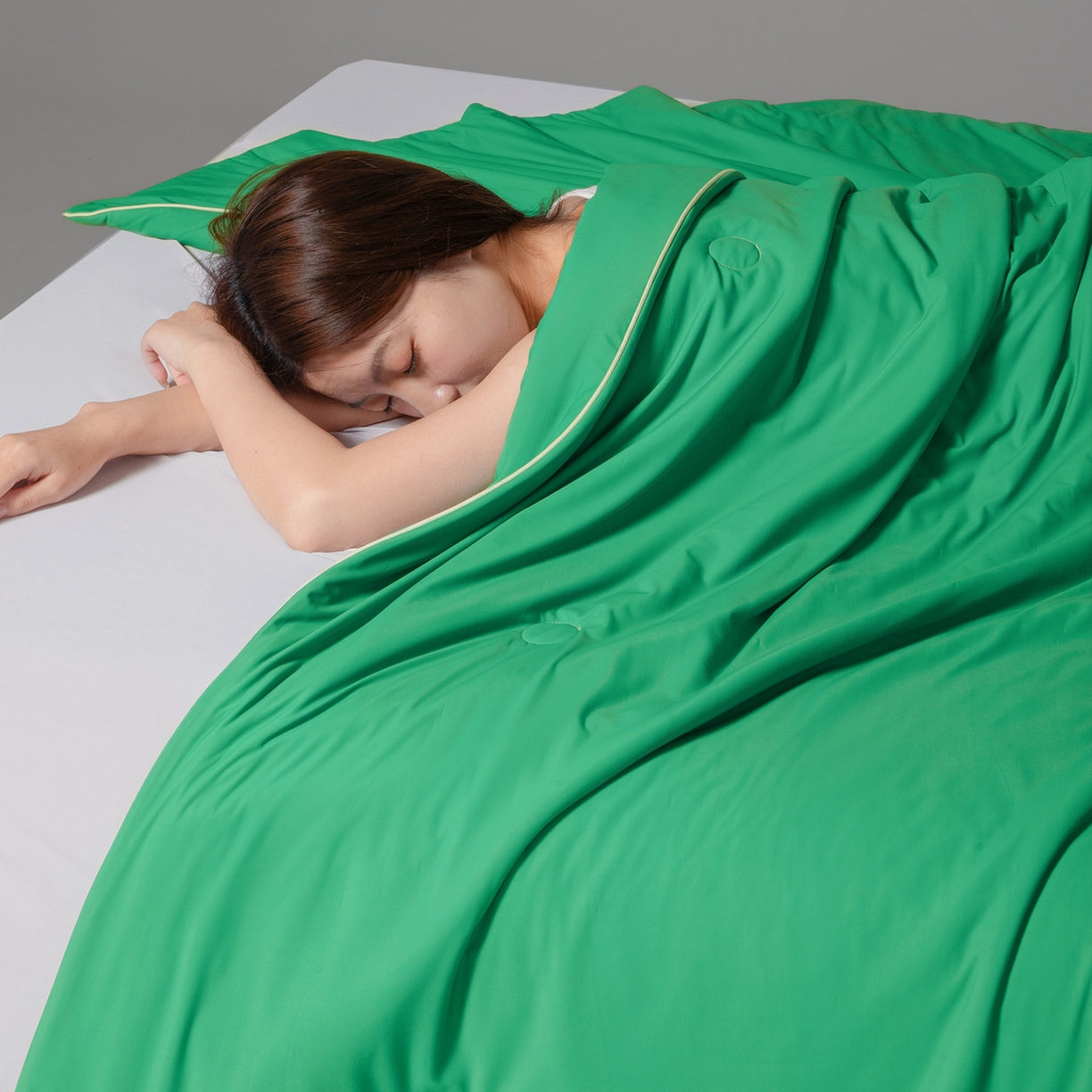 91家纺网 家纺一手货源 找家纺 寐眠 2026新款凉感纯色双拼夏被夏凉被空调被-风格一 柠绿冰萃