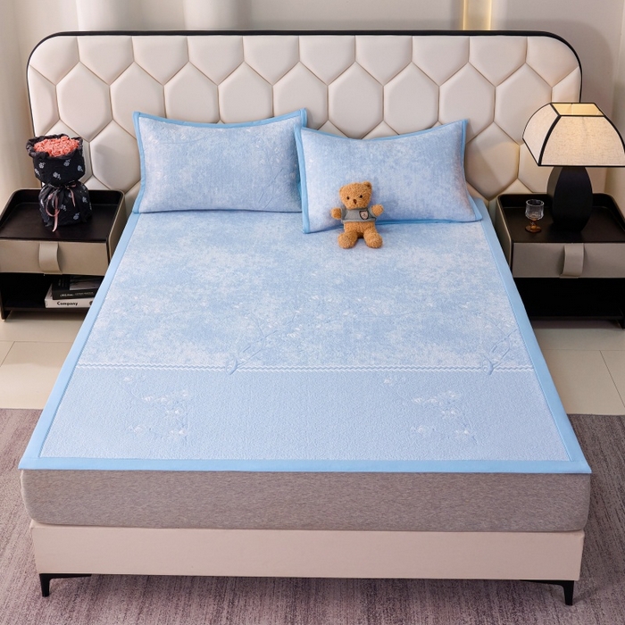 91家纺网 家纺一手货源 找家纺 雅诗帛 2026新款提花PE凉感冰丝席三件套 木兰-直角蓝