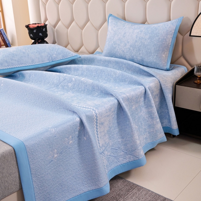 91家纺网 家纺一手货源 找家纺 雅诗帛 2026新款提花PE凉感冰丝席三件套 木兰-直角蓝