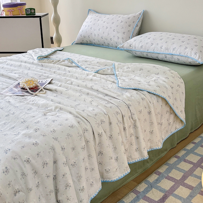 91家纺网 家纺一手货源 找家纺 爱她美家纺 2026新款A类全棉有氧双层纱大豆夏被夏凉被空调被四件套 琉夏-绿