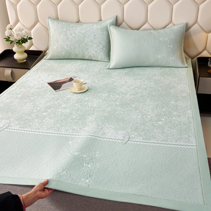 91家纺网 家纺一手货源 找家纺 雅诗帛 2026新款提花PE凉感冰丝席三件套 木兰-直角绿