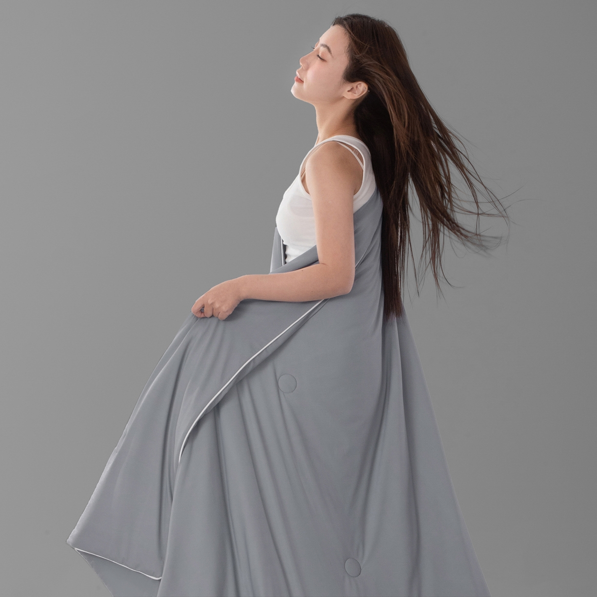 91家纺网 家纺一手货源 找家纺 寐眠 2026新款凉感纯色双拼夏被夏凉被空调被-风格一 云灰冰柔