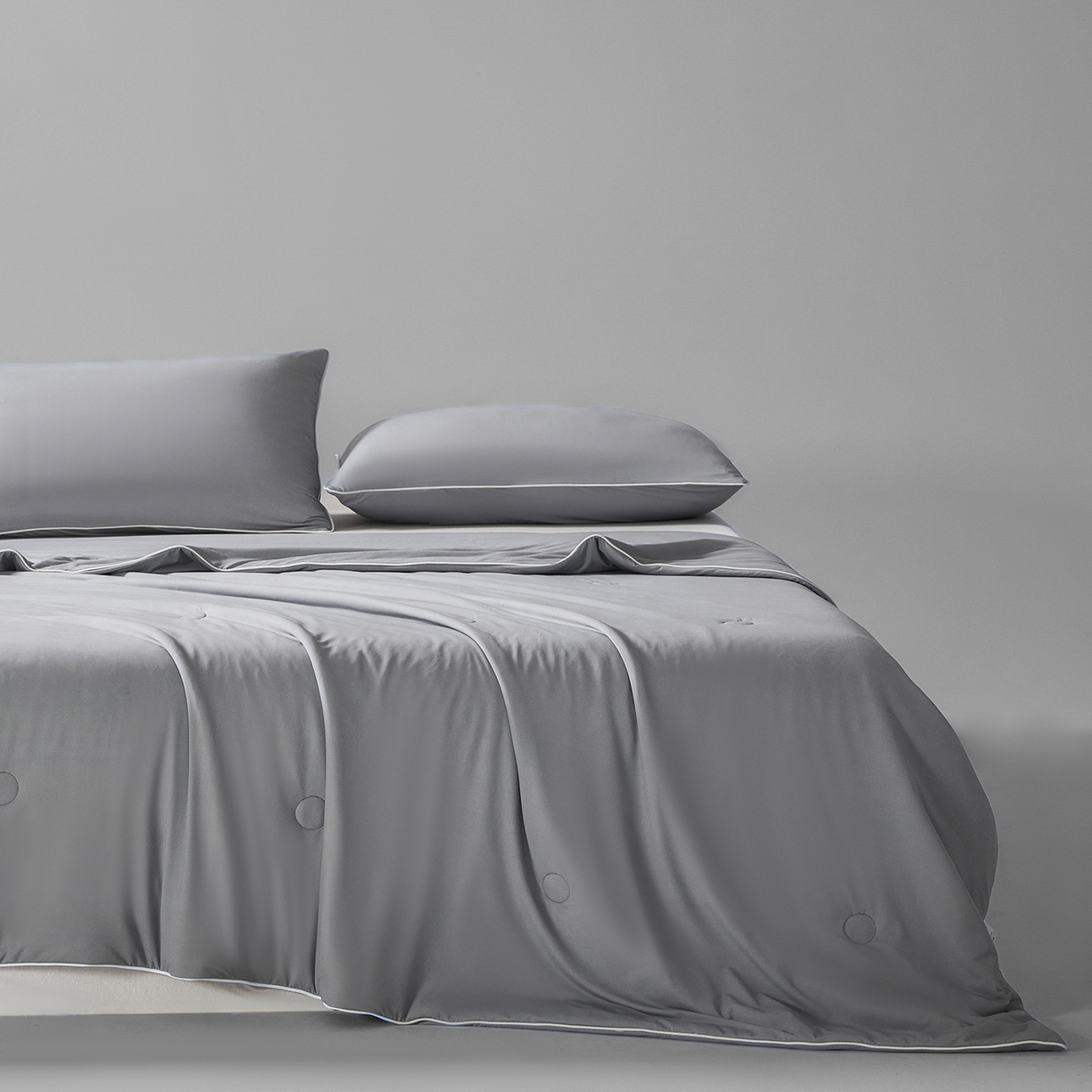 91家纺网 家纺一手货源 找家纺 寐眠 2026新款凉感纯色双拼夏被夏凉被空调被-风格一 云灰冰柔