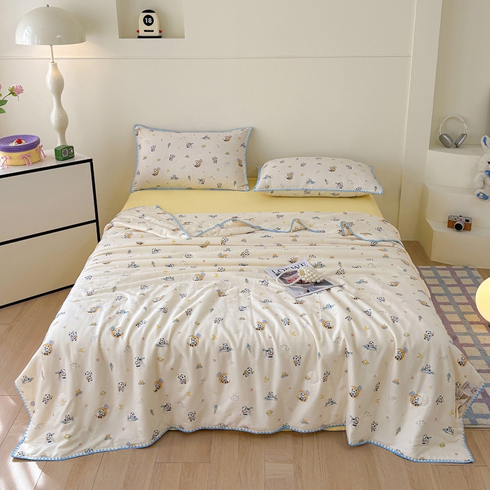 91家纺网 家纺一手货源 找家纺 爱她美家纺 2026新款A类全棉有氧双层纱大豆夏被夏凉被空调被四件套 太空熊猫-米