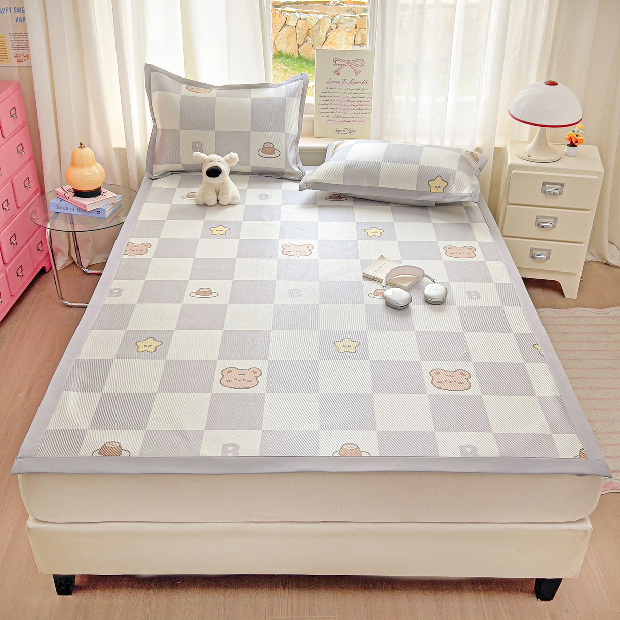 91家纺网 家纺一手货源 找家纺 川悦生活 2026新款时尚数码印花冰藤席 凉夏奶熊