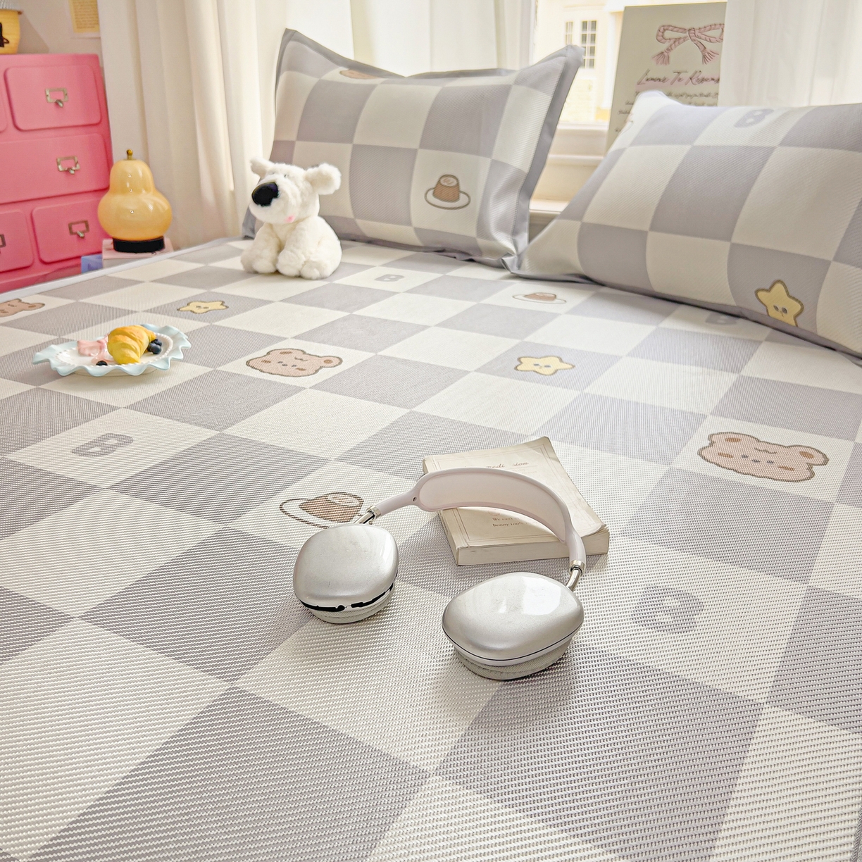 91家纺网 家纺一手货源 找家纺 川悦生活 2026新款时尚数码印花冰藤席 凉夏奶熊