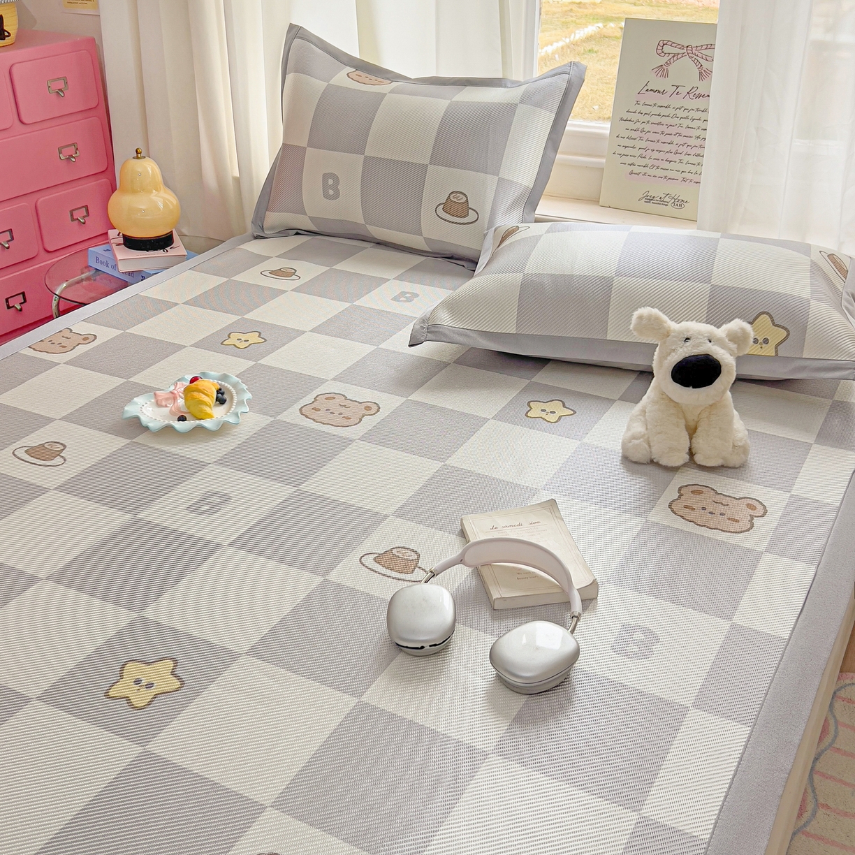 91家纺网 家纺一手货源 找家纺 川悦生活 2026新款时尚数码印花冰藤席 凉夏奶熊