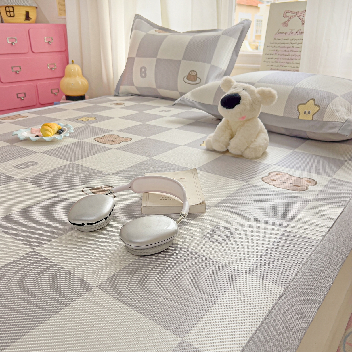 91家纺网 家纺一手货源 找家纺 川悦生活 2026新款时尚数码印花冰藤席 凉夏奶熊