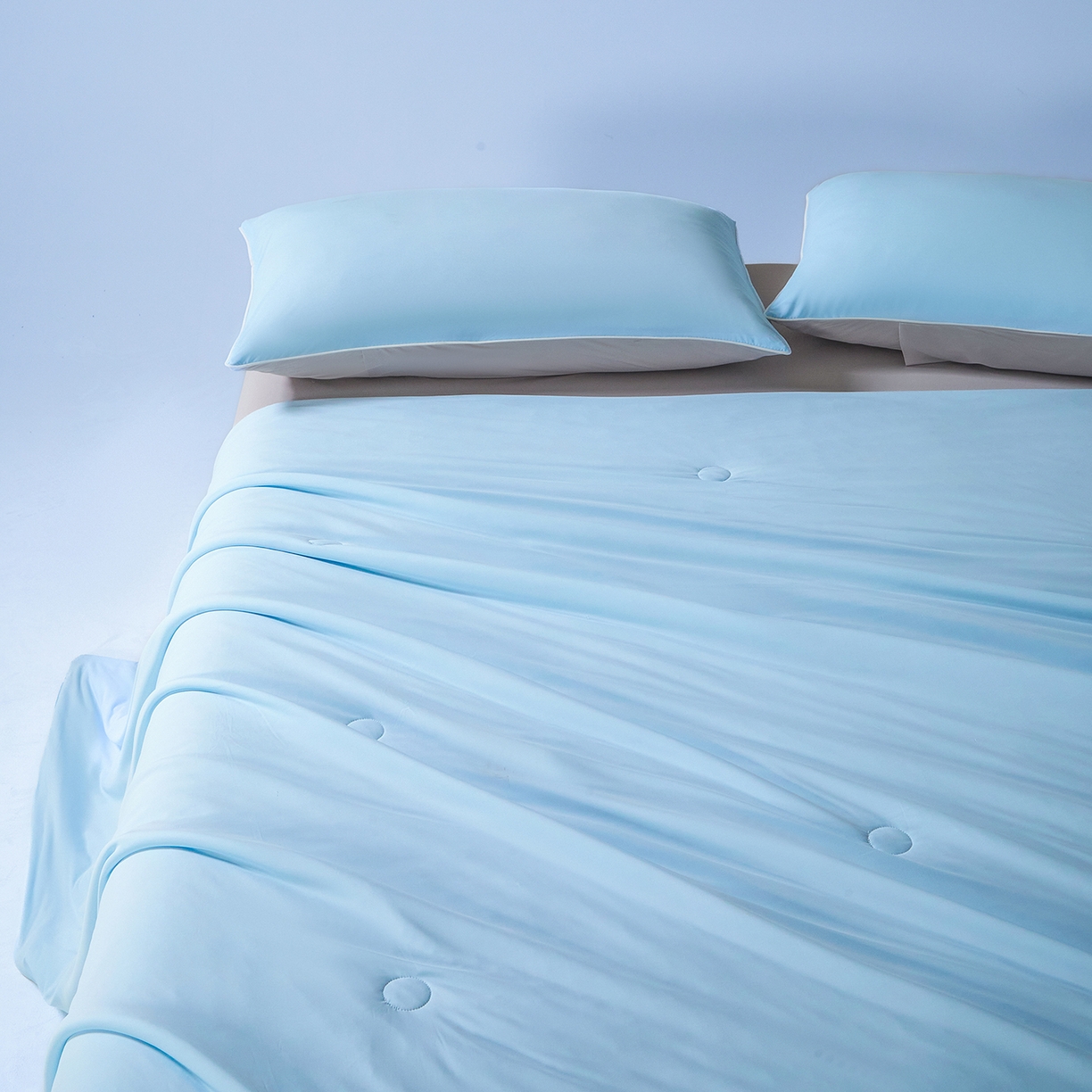 91家纺网 家纺一手货源 找家纺 寐眠 2026新款凉感纯色双拼夏被夏凉被空调被-风格一 云屿冰蓝