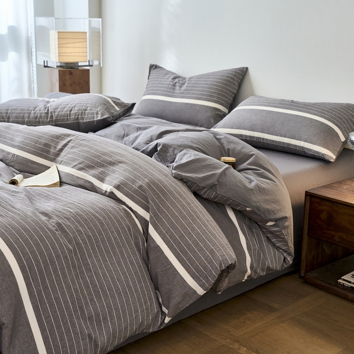 91家纺网 家纺一手货源 找家纺 春皖家纺 2026春夏新款全棉纯棉水洗棉四件套 素雅-灰条