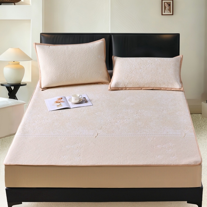 91家纺网 家纺一手货源 找家纺 雅诗帛 2026新款提花PE凉感冰丝席三件套 木兰-床笠咖