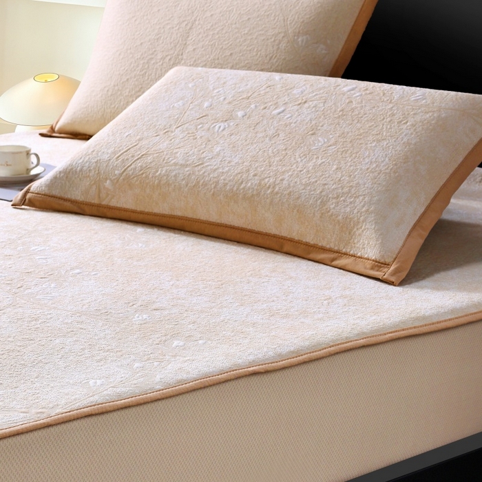 91家纺网 家纺一手货源 找家纺 雅诗帛 2026新款提花PE凉感冰丝席三件套 木兰-床笠咖