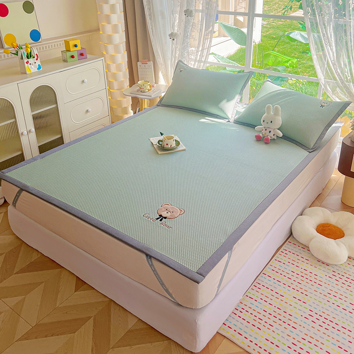 91家纺网 家纺一手货源 找家纺 女子家纺 2026新款A类乙纶冰豆豆凉感席绣花席-憨憨熊系列 憨憨熊-果绿