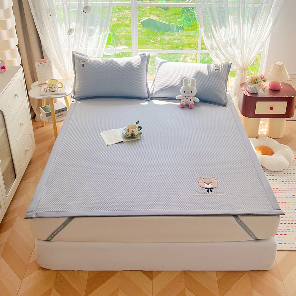 女子家纺 2026新款A类乙纶冰豆豆凉感席绣花席-憨憨熊系列 憨憨熊-摩登灰