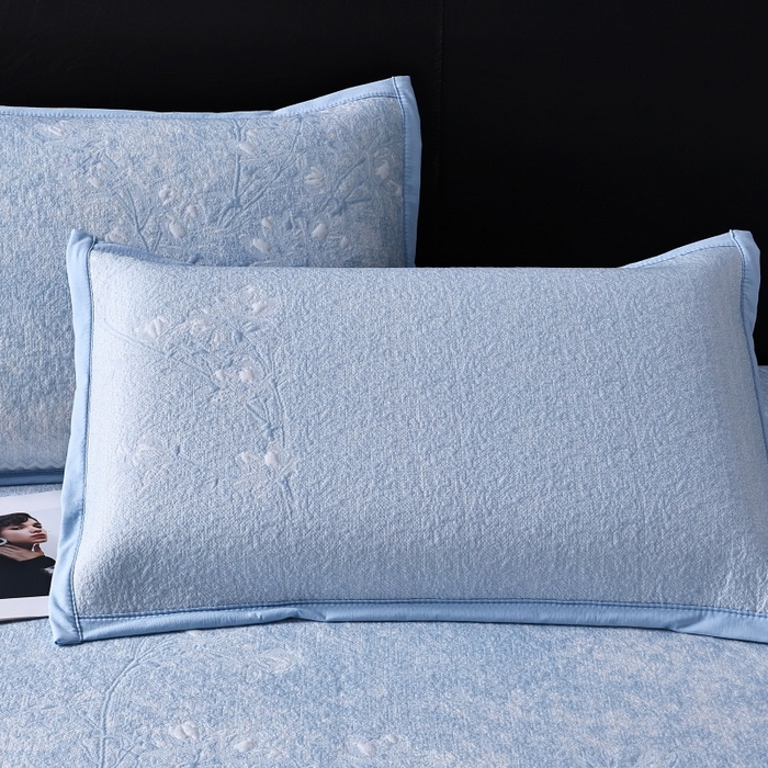 91家纺网 家纺一手货源 找家纺 雅诗帛 2026新款提花PE凉感冰丝席三件套 木兰-床笠蓝