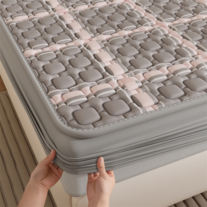 91家纺网 家纺一手货源 找家纺 世纪绒品 2026新款A类凉感条格乳胶床笠床席款凉席加厚12mm 床笠款-英伦格纹