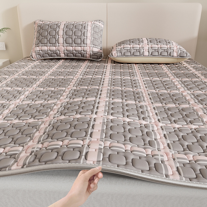 91家纺网 家纺一手货源 找家纺 世纪绒品 2026新款A类凉感条格乳胶床笠床席款凉席加厚12mm 床席款-英伦格纹