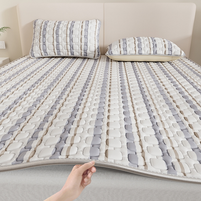 91家纺网 家纺一手货源 找家纺 世纪绒品 2026新款A类凉感条格乳胶床笠床席款凉席加厚12mm 床席款-米灰泡泡