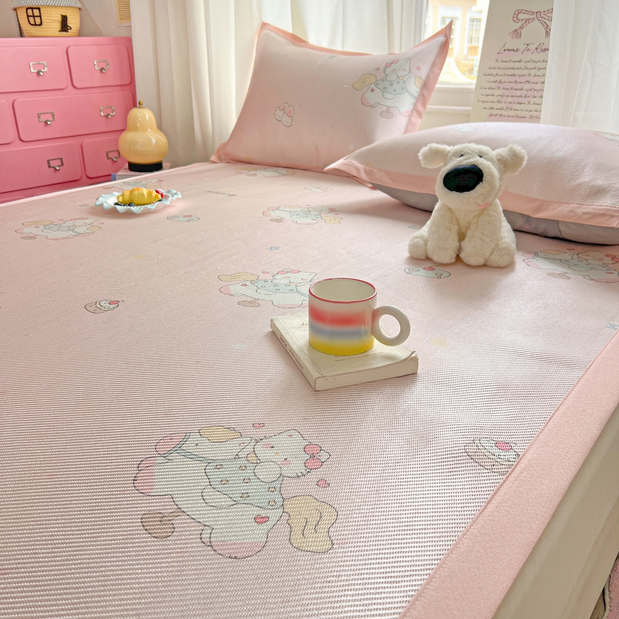 91家纺网 家纺一手货源 找家纺 川悦生活 2026新款时尚数码印花冰藤席 奶香小喵