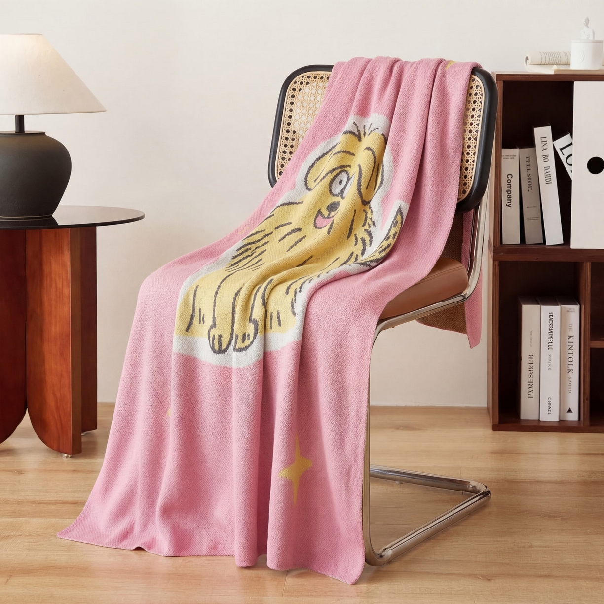 91家纺网 家纺一手货源 找家纺 （总）2026春夏新款凉感针织毯潦草小狗（券后/折后最低零售价不低于145）