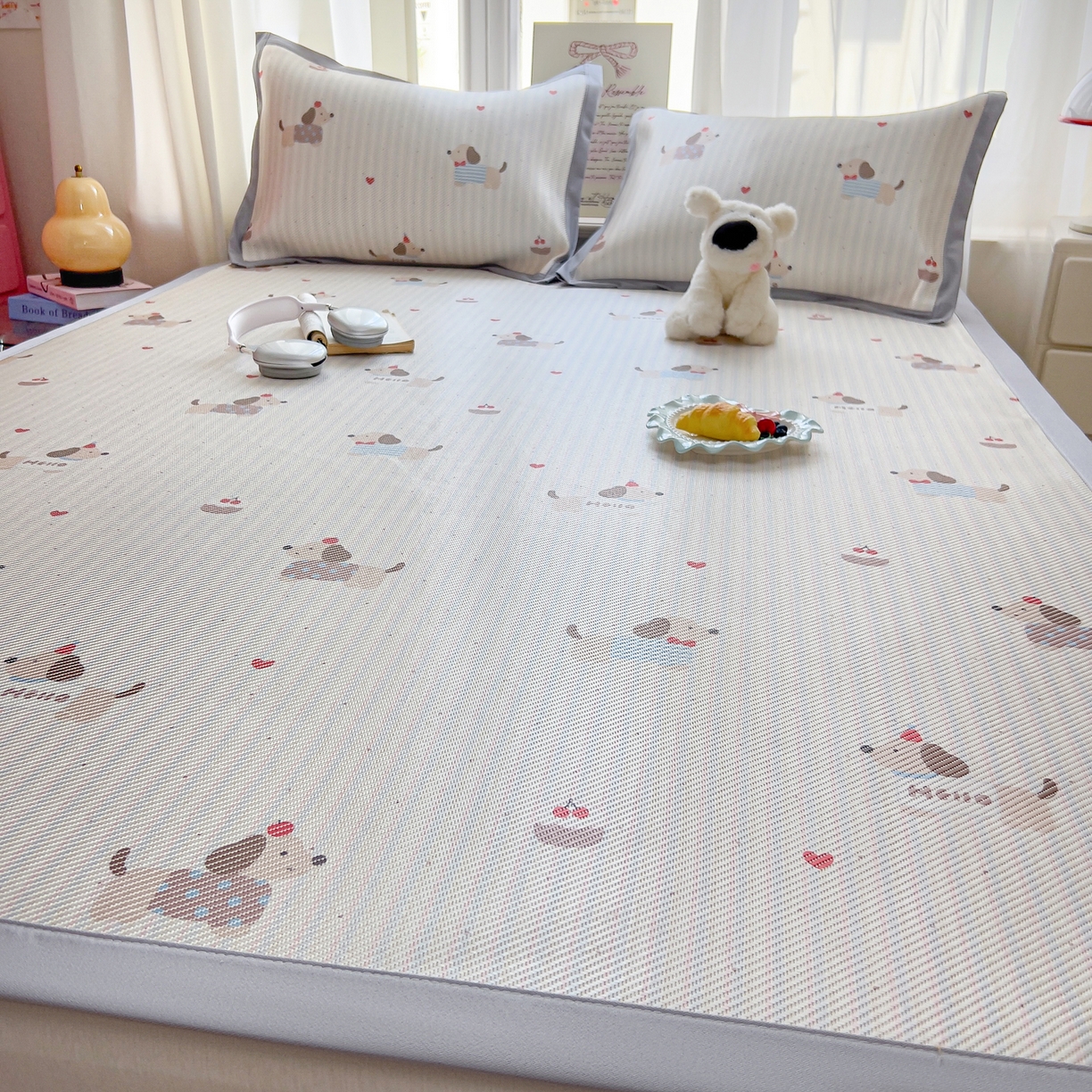 91家纺网 家纺一手货源 找家纺 川悦生活 2026新款时尚数码印花冰藤席 南岸小狗