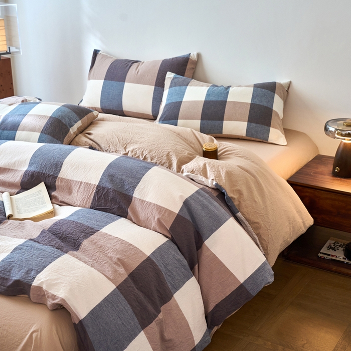 91家纺网 家纺一手货源 找家纺 春皖家纺 2026春夏新款全棉纯棉水洗棉四件套 素雅-蓝大格