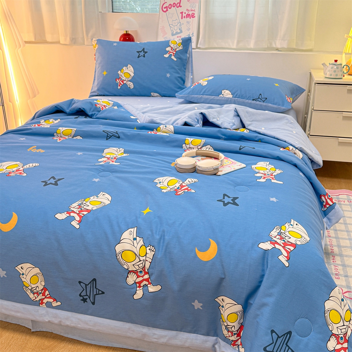 91家纺网 家纺一手货源 找家纺 （总）名兮家居 2026新款正版授权经典奥特曼全棉夏被四件套【含防伪标】