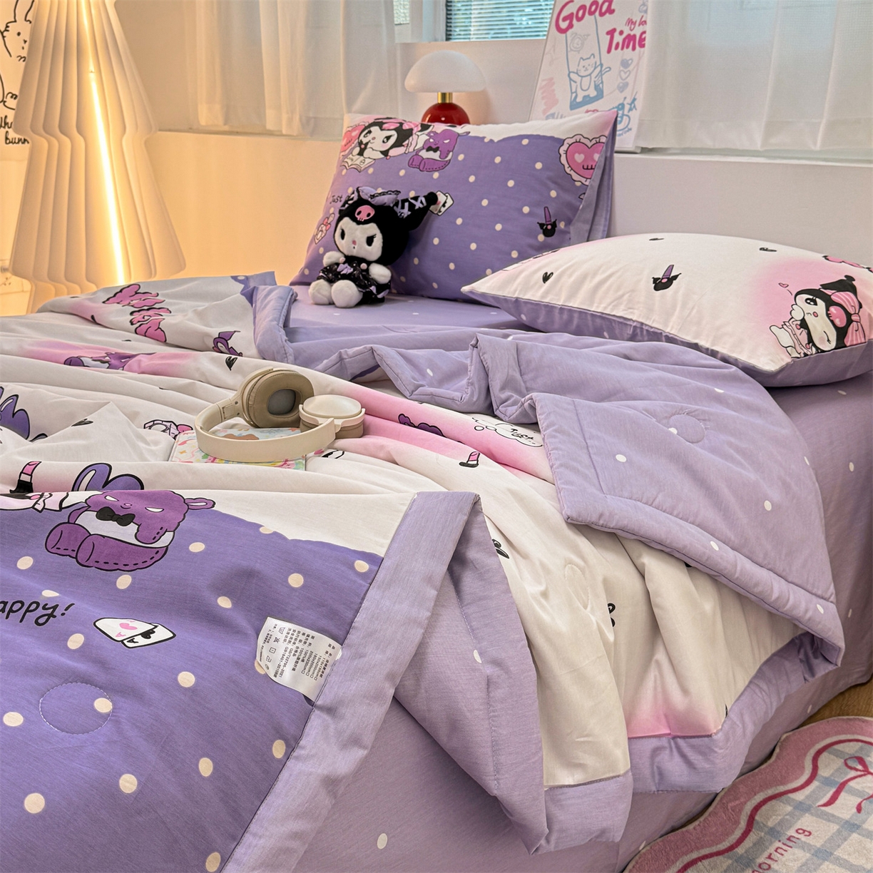 91家纺网 家纺一手货源 找家纺 名兮家居 2026新款正版授权经典奥特曼全棉夏被四件套【含防伪标】 全棉夏被-美美库洛米