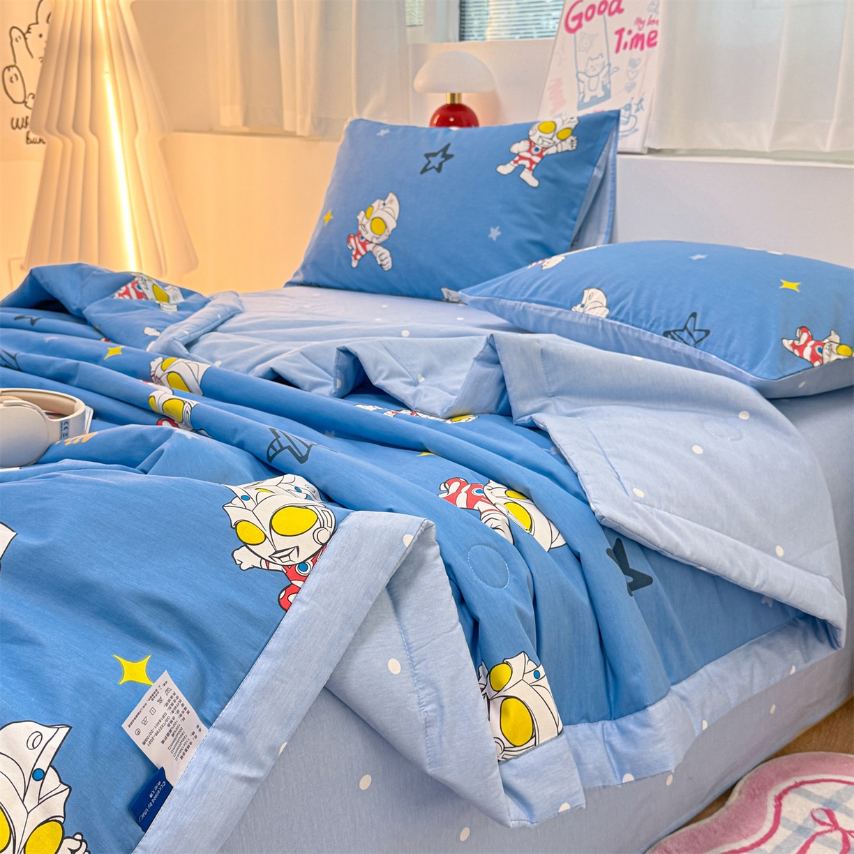 91家纺网 家纺一手货源 找家纺 名兮家居 2026新款正版授权经典奥特曼全棉夏被四件套【含防伪标】 全棉夏被-艾斯奥特曼