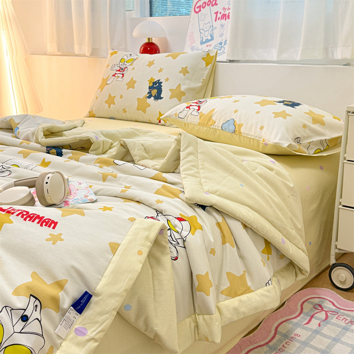 91家纺网 家纺一手货源 找家纺 名兮家居 2026新款正版授权经典奥特曼全棉夏被四件套【含防伪标】 全棉夏被-星星奥特曼