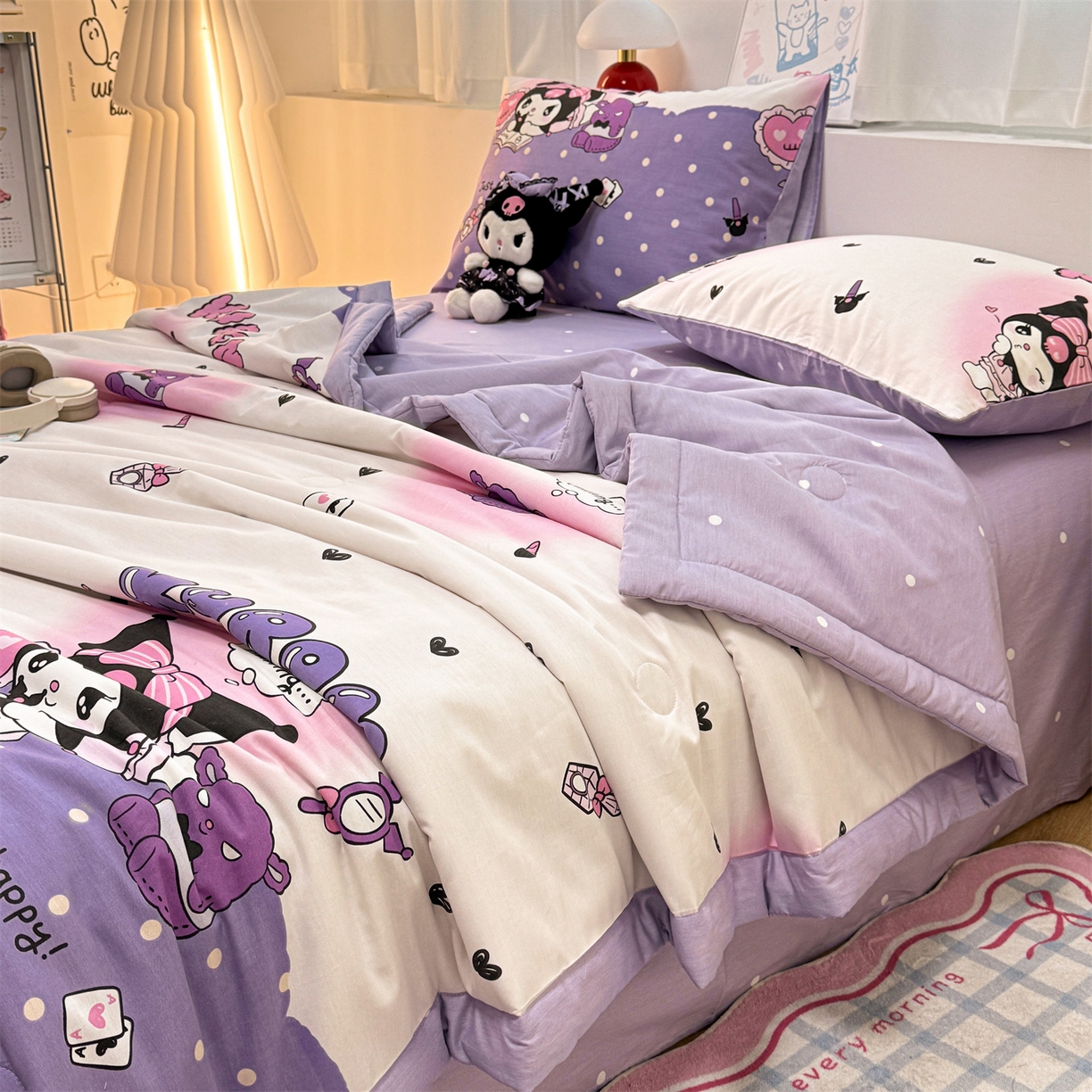 91家纺网 家纺一手货源 找家纺 名兮家居 2026新款正版授权经典奥特曼全棉夏被四件套【含防伪标】 全棉夏被-美美库洛米