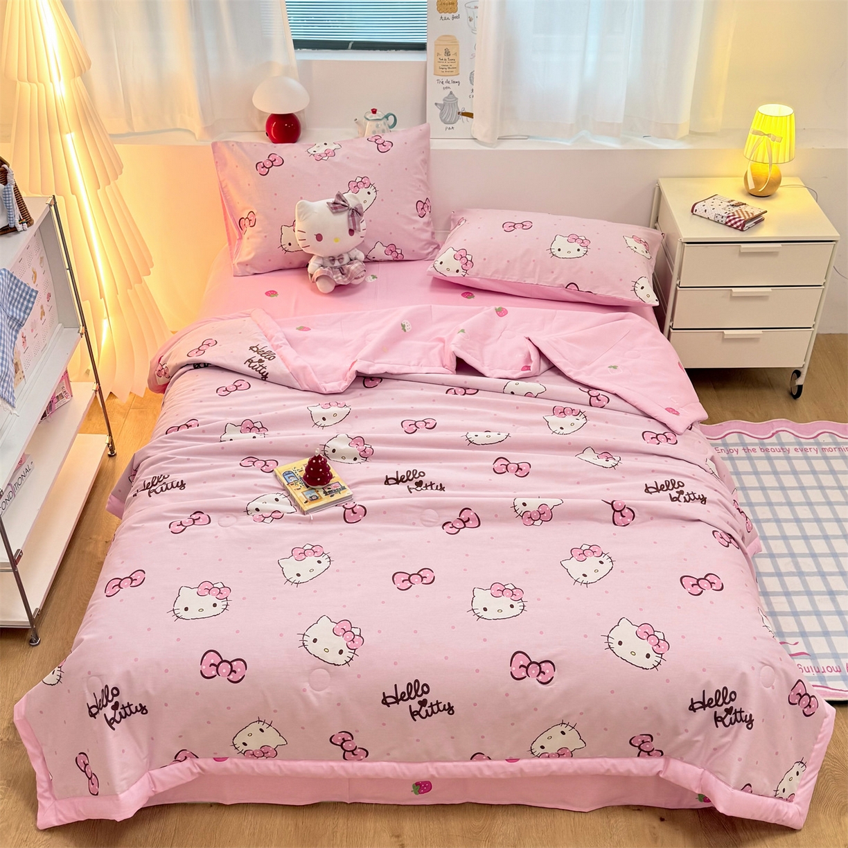 91家纺网 家纺一手货源 找家纺 名兮家居 2026新款正版授权经典奥特曼全棉夏被四件套【含防伪标】 全棉夏被-呆萌kt