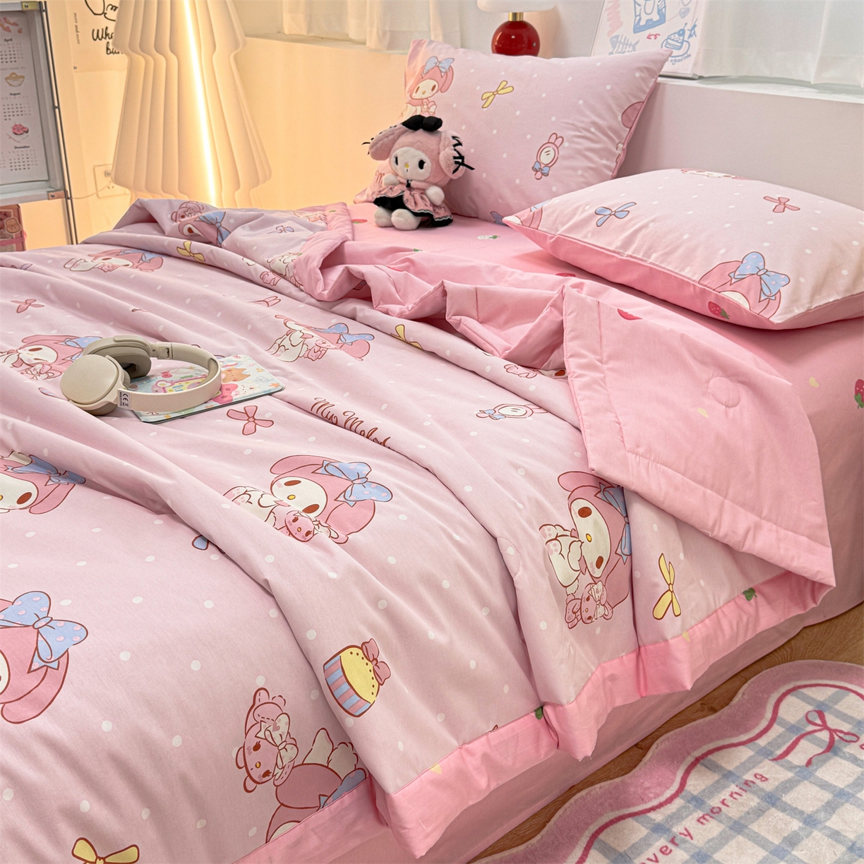 91家纺网 家纺一手货源 找家纺 名兮家居 2026新款正版授权经典奥特曼全棉夏被四件套【含防伪标】 全棉夏被-魔法美乐蒂