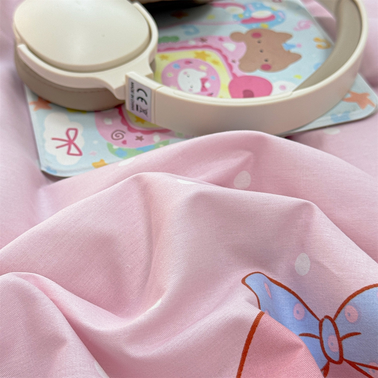 91家纺网 家纺一手货源 找家纺 名兮家居 2026新款正版授权经典奥特曼全棉夏被四件套【含防伪标】 全棉夏被-魔法美乐蒂