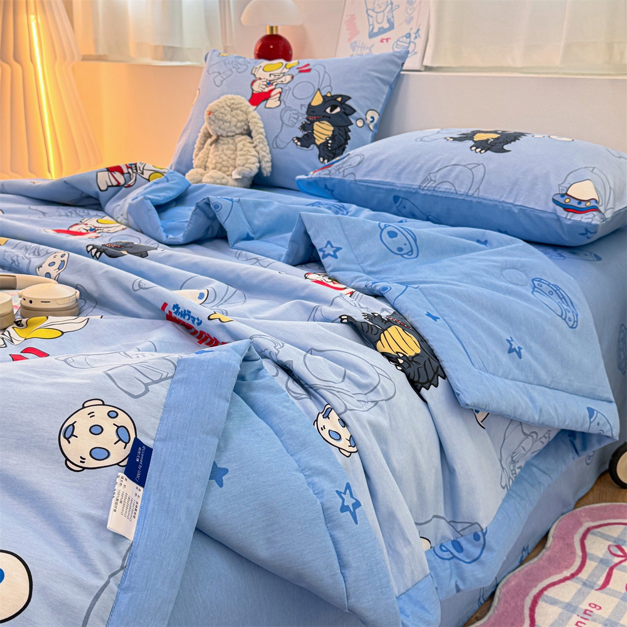 91家纺网 家纺一手货源 找家纺 名兮家居 2026新款正版授权经典奥特曼全棉夏被四件套【含防伪标】 全棉夏被-奥特勇士