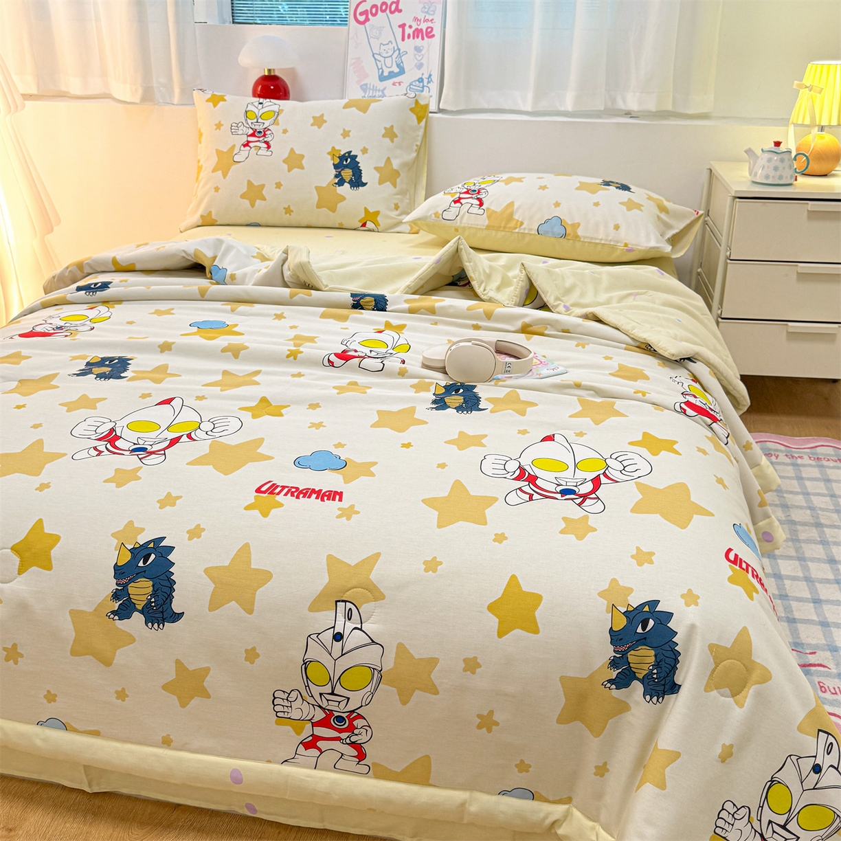 91家纺网 家纺一手货源 找家纺 名兮家居 2026新款正版授权经典奥特曼全棉夏被四件套【含防伪标】 全棉夏被-星星奥特曼