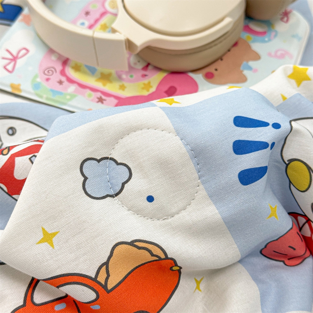 91家纺网 家纺一手货源 找家纺 名兮家居 2026新款正版授权经典奥特曼全棉夏被四件套【含防伪标】 全棉夏被-小小艾斯