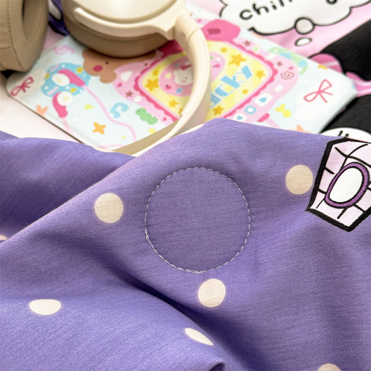 91家纺网 家纺一手货源 找家纺 名兮家居 2026新款正版授权经典奥特曼全棉夏被四件套【含防伪标】 全棉夏被-美美库洛米