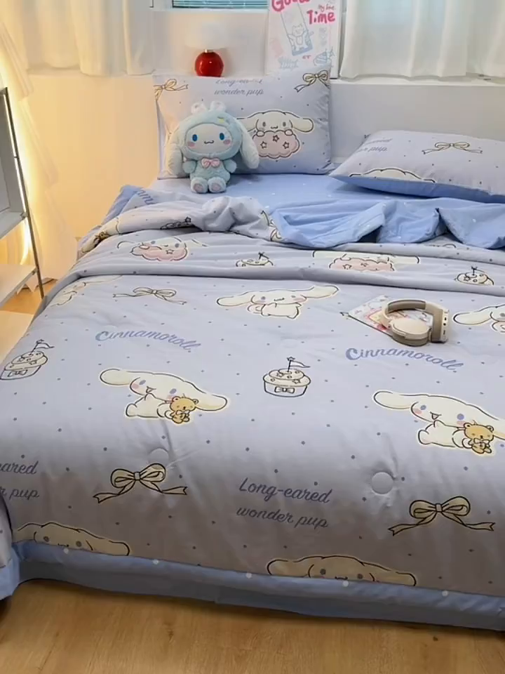 91家纺网 家纺一手货源 找家纺 名兮家居 2026新款正版授权经典奥特曼全棉夏被四件套【含防伪标】 全棉夏被-点点玉桂狗